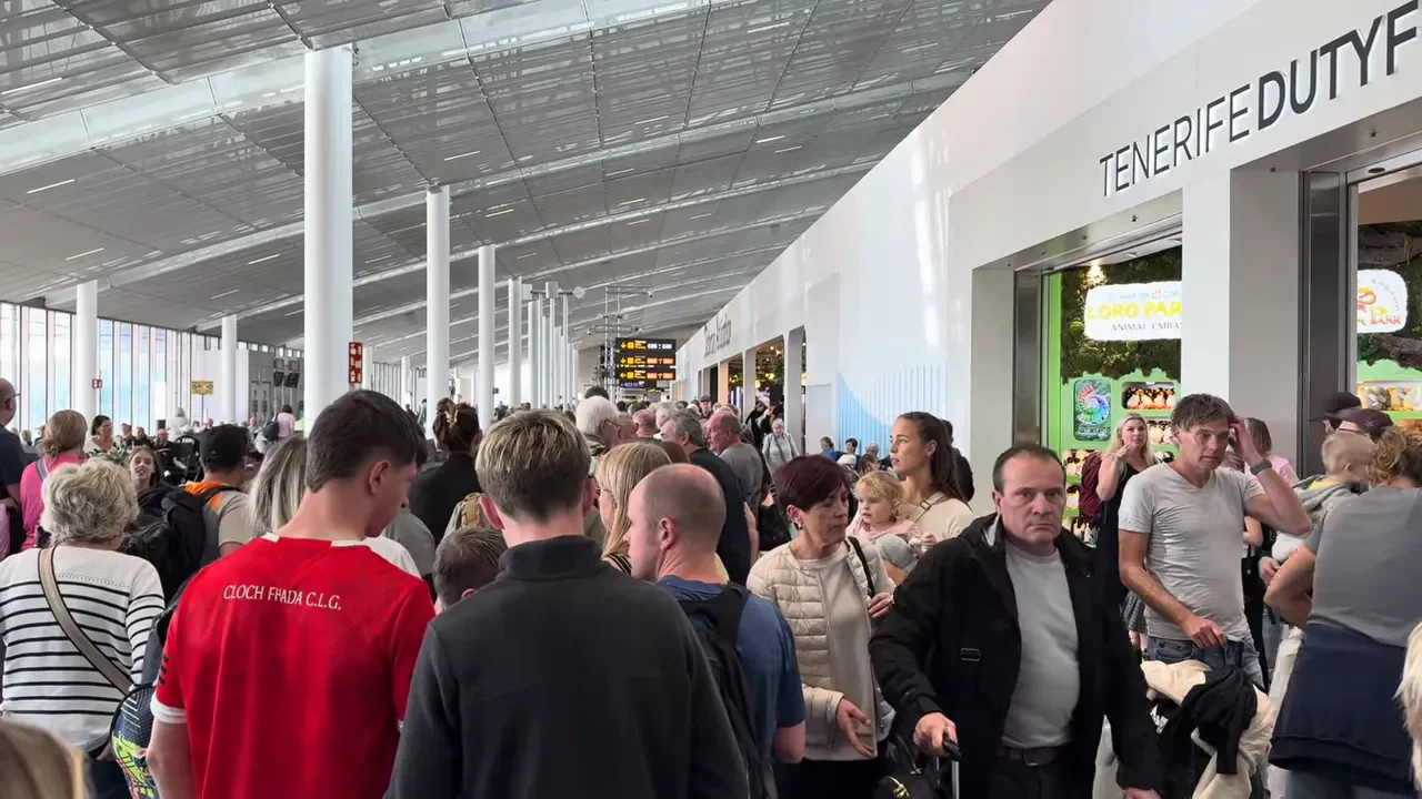 Tenerife South Airport delays